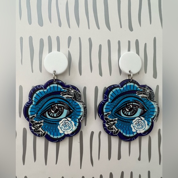 Blue Goth All-Seeing Eye Dangle Earrings  - Retro Punk/Emo Earrings - Picture 2 of 5